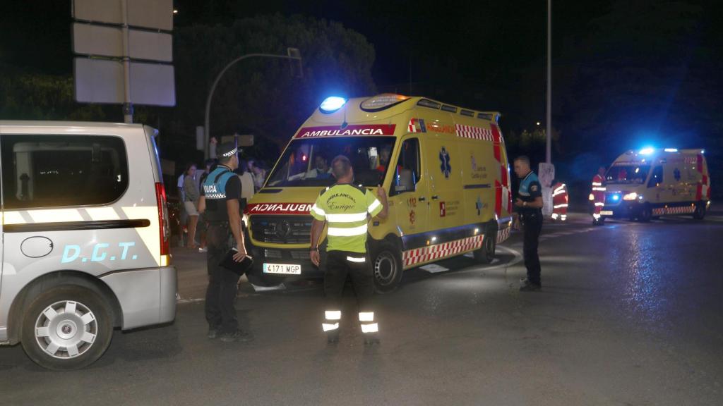 Ambulancias y la Policía Nacional en el recinto ferial de Palencia