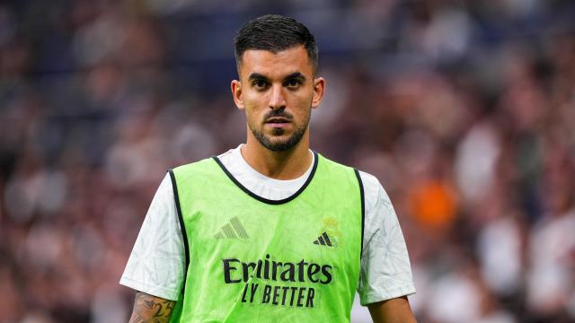 Dani Ceballos, en un calentamiento con el Real Madrid