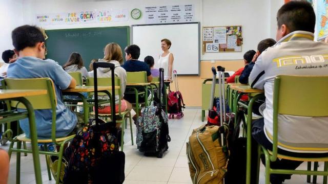 Alumnos en un aula.