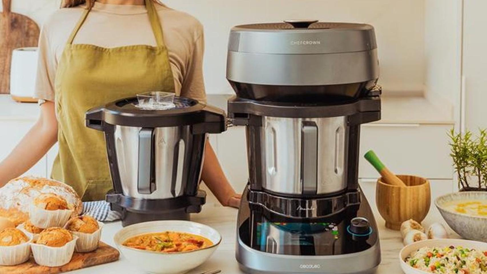 Este es el robot de cocina que está arrasando es Cecotec y vierte los ingredientes solo ¡ahora con descuentazo de 100€!