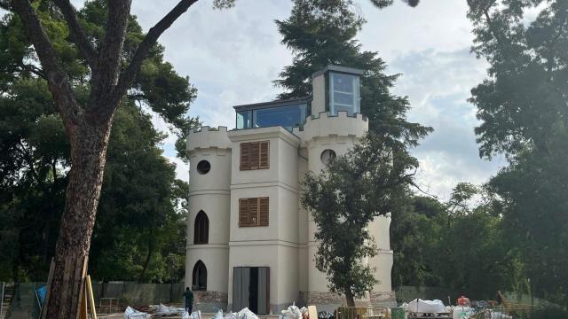 El Castillo de la Aemet en El Retiro, durante las obras de remodelación.