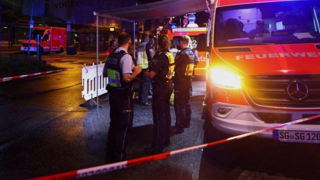 Una ambulancia y la policía en Solingen la semana pasada tras el atentado terrorista.