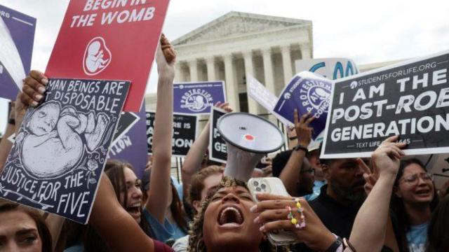 Manifestantes a favor del aborto frente al Tribunal Supremo de EEUU.