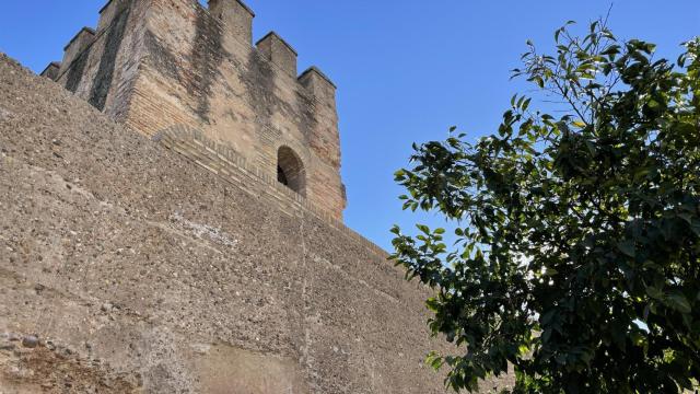 La muralla de la Macarena.