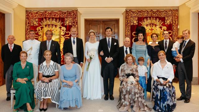 Posado oficial de la boda de Victoria López-Quesada y Enrique Moreno de la Cova.