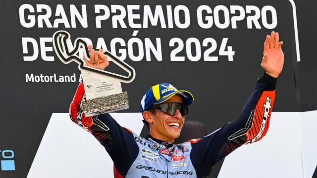 Marc Márquez celebra la victoria.