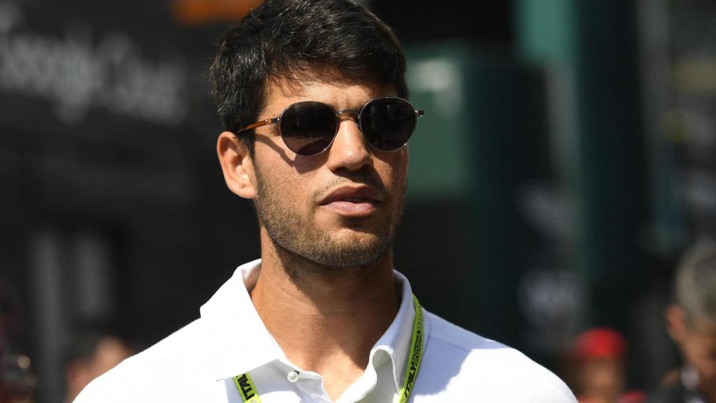 Carlos Alcaraz, en el paddock del GP de Italia de Fórmula 1