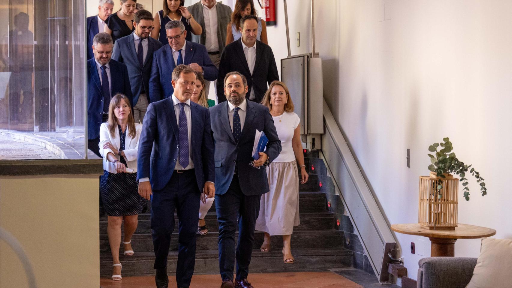 Imágenes del desayuno con el que el presidente del PP de Castilla-La Mancha, Paco Núñez, ha iniciado el curso político