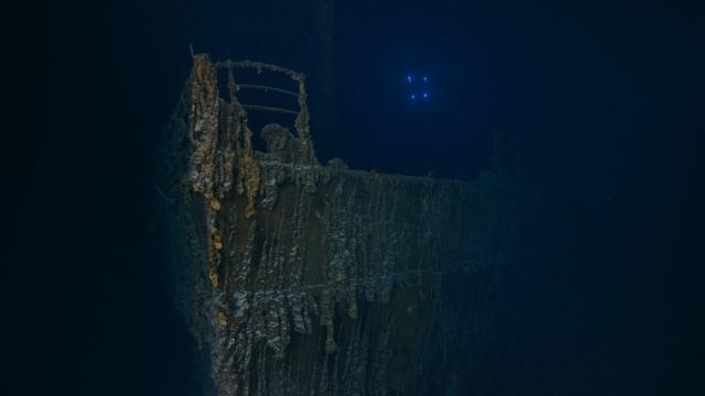 Vista de la emblemática proa del Titanic sin parte de la barandilla.