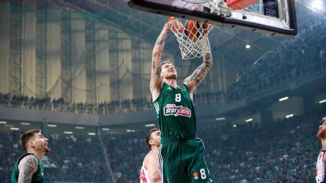 Olek Balcerowsk con el Panathinaikos.