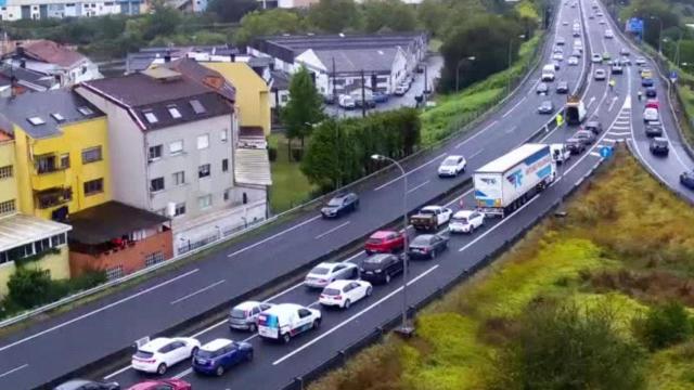 La AP-9 a la altura de O Burgo (A Coruña) esta mañana.