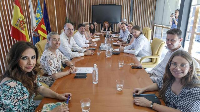 Alicante renueva el alumbrado de las partidas rurales para hacer el servicio más eficiente