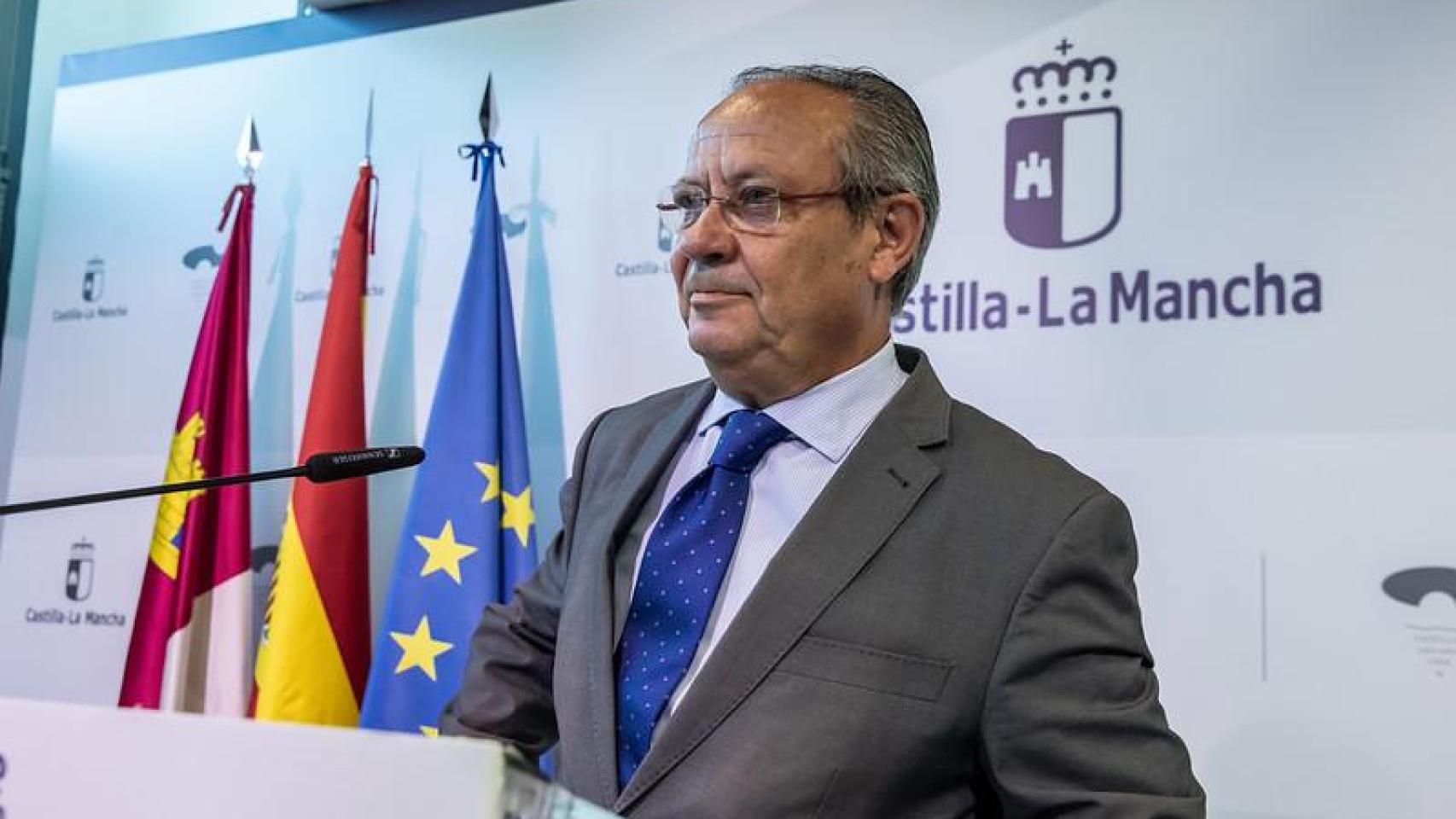 Juan Alfonso Ruiz Molina, consejero de Hacienda, Administraciones Públicas y Transformación Digital de Castilla-La Mancha, en una rueda de prensa este lunes.