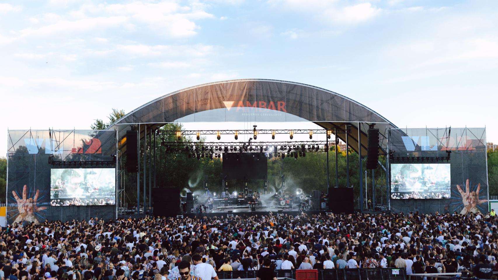 Escenario Ambar del Festival Vive Latino en Zaragoza