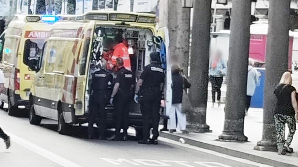 Imagen de las ambulancias cerca de Fuente Dorada en Valladolid