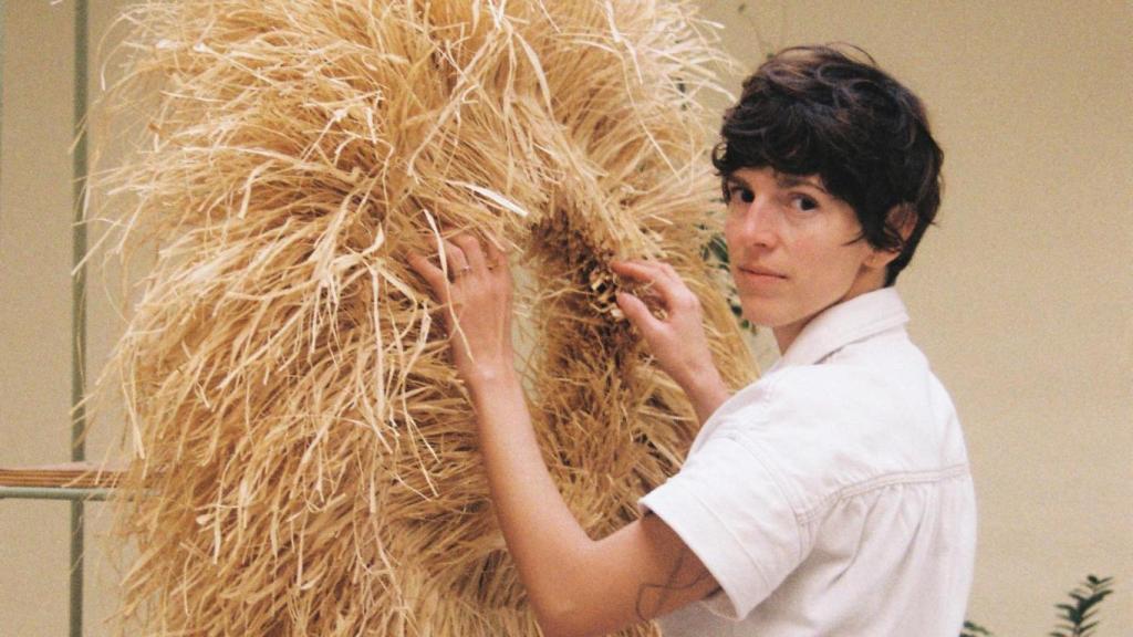 La artista participante en 'Arte vivo en la plaza', María Eugenia Diego Salvador.