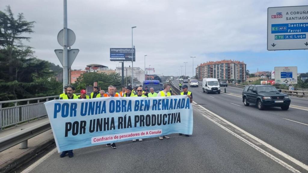 Protesta de los mariscadores de O Burgo en una imagen de archivo