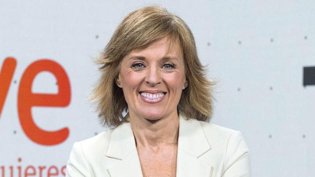 Marta Carazo, presentador del Telediario 2 de RTVE.