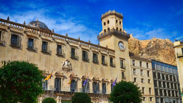 Ayuntamiento de Alicante.