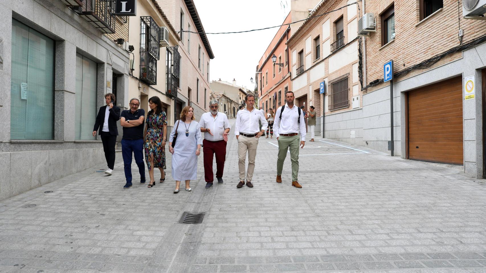 Un momento de la visita del alcalde de Toledo a la obra.