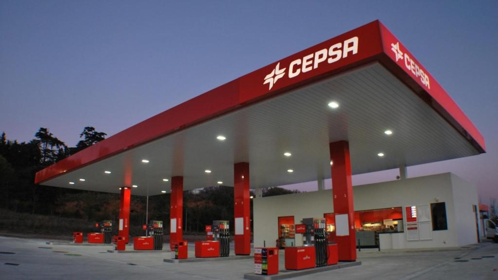 Gasolinera o estación de servicio de Cepsa.