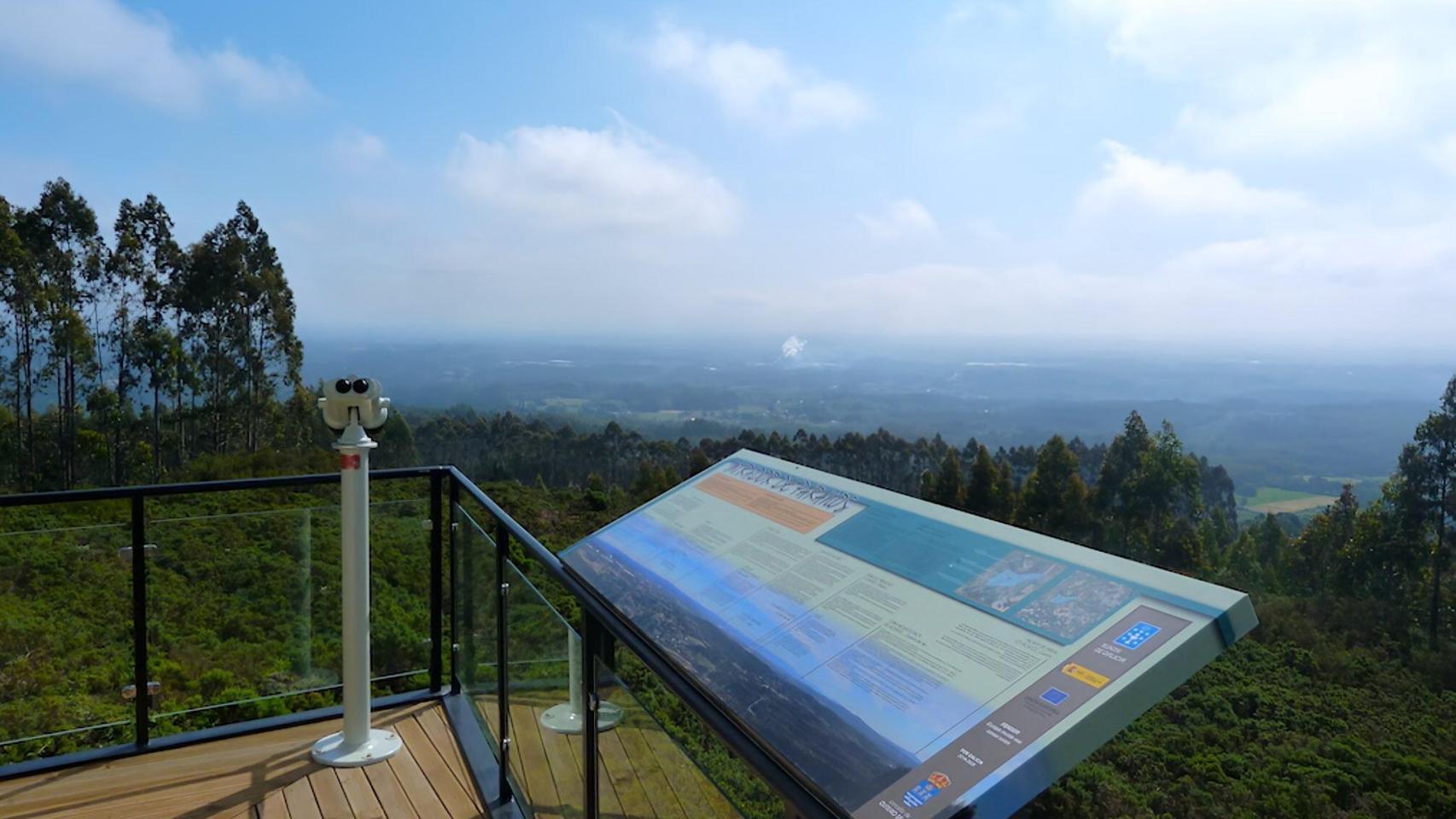 Mirador panorámico en la comarca da Terra Chá