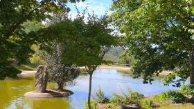 Lago artificial en el Monte dos Pozos