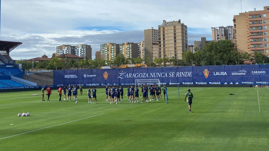 Entrenamiento del Real Zaragoza en La Romareda