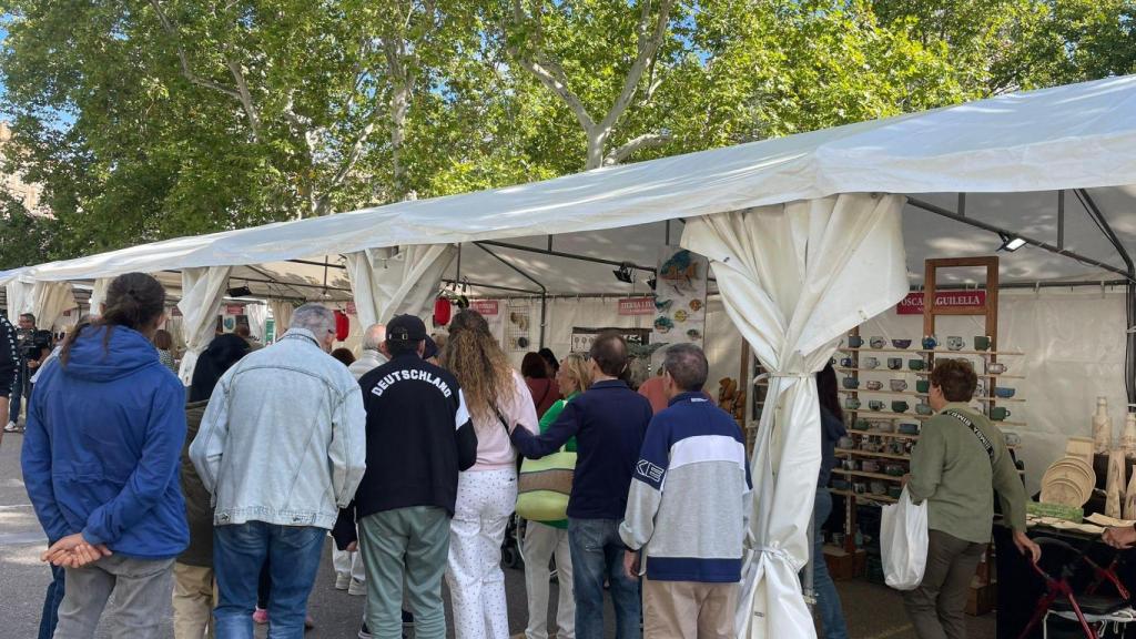 centenares de personas acuden a la inaguración de la 46 Feria de Cerámica y Alfarería de Valladolid