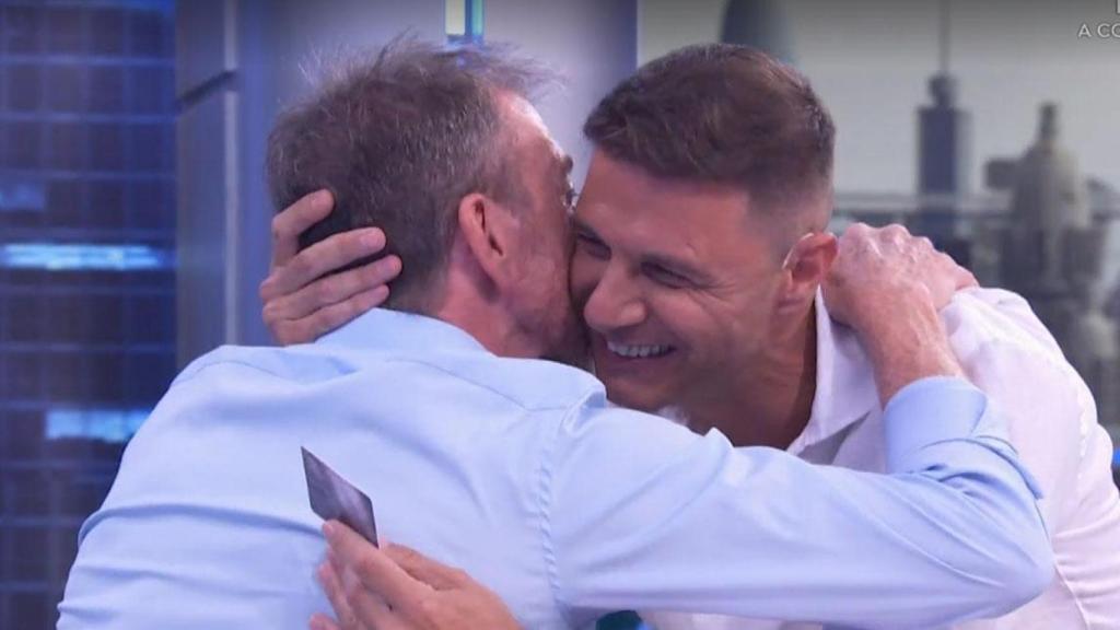 Joaquín Sánchez y Pablo Motos en 'El Hormiguero'.