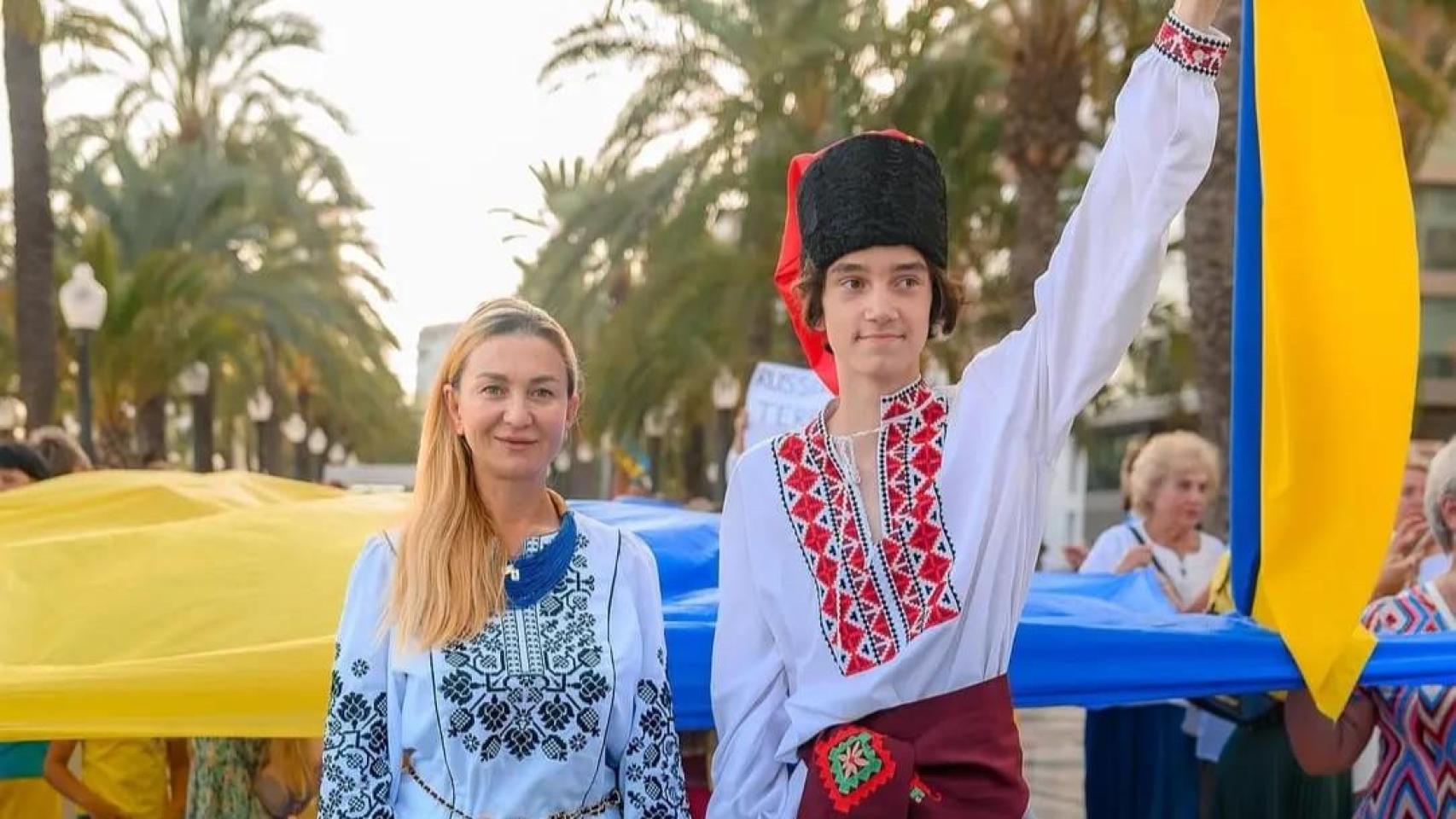 La presidenta de la asociación Amigos de Ucrania, Anna Shkalenko, en la celebración del Día de la Independencia de Ucrania.