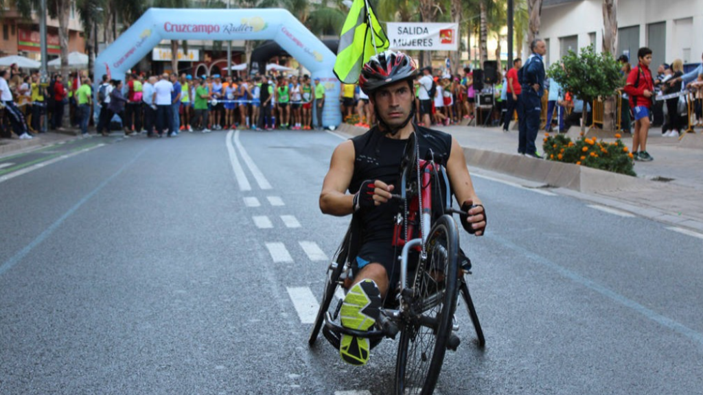 El atleta paralímpico toledano Omar Ortiz. Foto: GoFundMe.