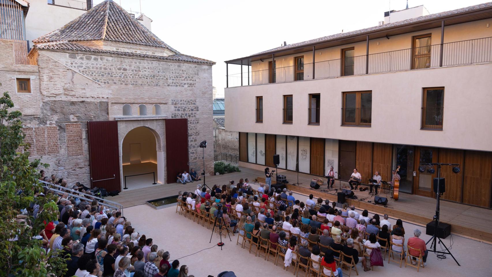 El jazz de Silva Carpetana suena en el rehabilitado Salón Rico de Toledo: las mejores fotos del concierto