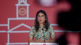 La portavoz de Más Madrid en la Asamblea, Manuela Bergerot, durante una rueda de prensa tras su reunión con Isabel Díaz Ayuso en la Real Casa de Correos, este jueves.