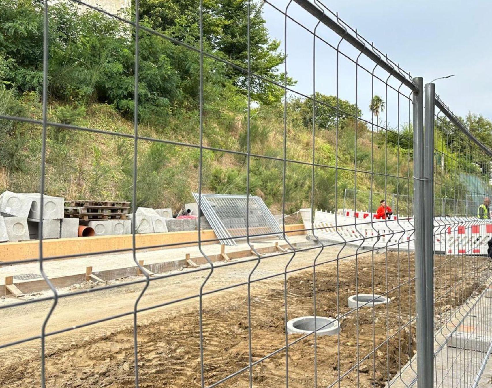 Inicio de las obras en la rúa do Pombal, en Santiago.