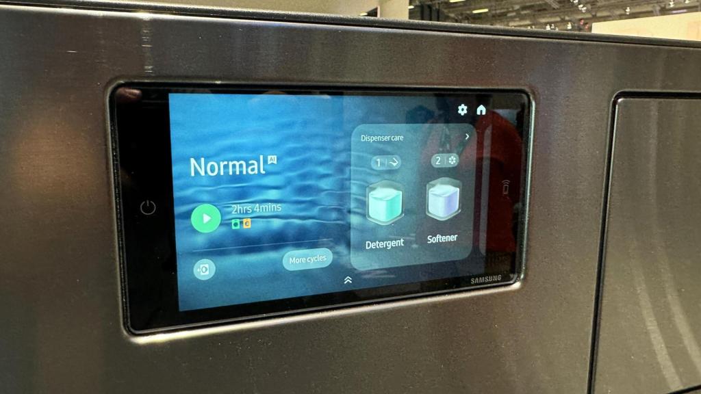 Detalle pantalla de la lavadora inteligente