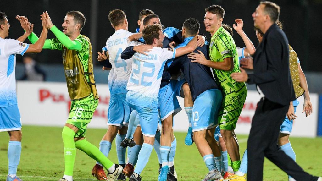 La selección de San Marino celebra su victoria ante Liechtenstein.