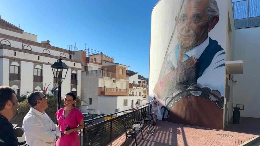 Presentación del mural que homenajea a los verdiales y a Paco Maroto.