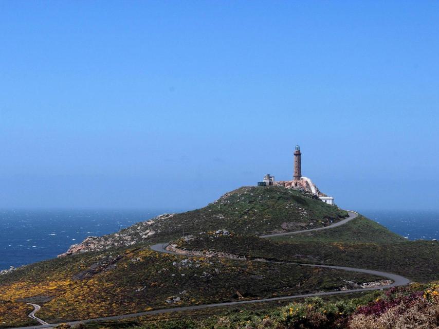 El faro en la actualidad. https://es.wikipedia.org