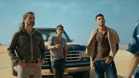 Sangre y gasolina: así es el debut de Juanes como actor en la gran pantalla, de la mano del director de 'Narcos'