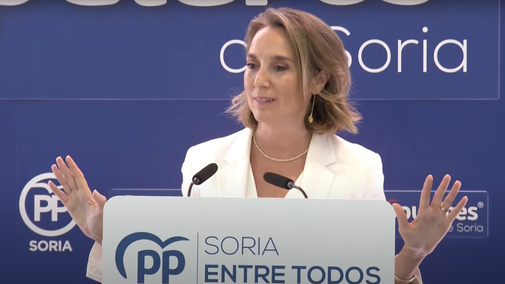 Cuca Gamarra en una comparecencia pública con motivo de su visita a la sede del PP en Soria.