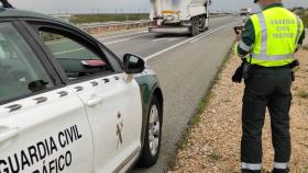 Imagen de la Guardia Civil inteceptando el vehículo en Zamora