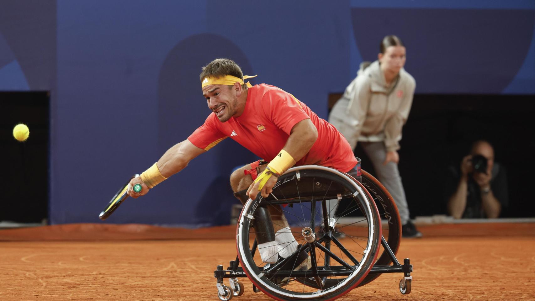 Martín de la Puente durante el partido frente a Gustavo Fernández.