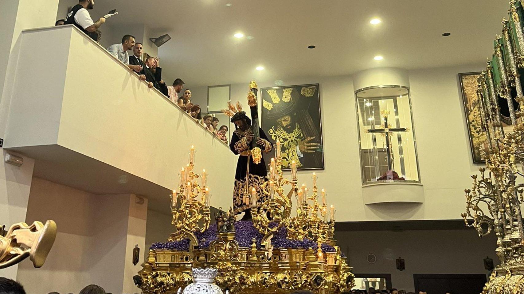 El Nazareno del Perdón en su Casa Hermandad tras cancelar su salida.