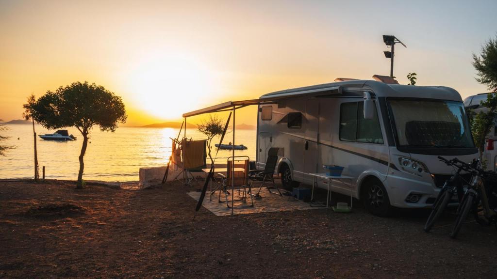 Familia en un camping