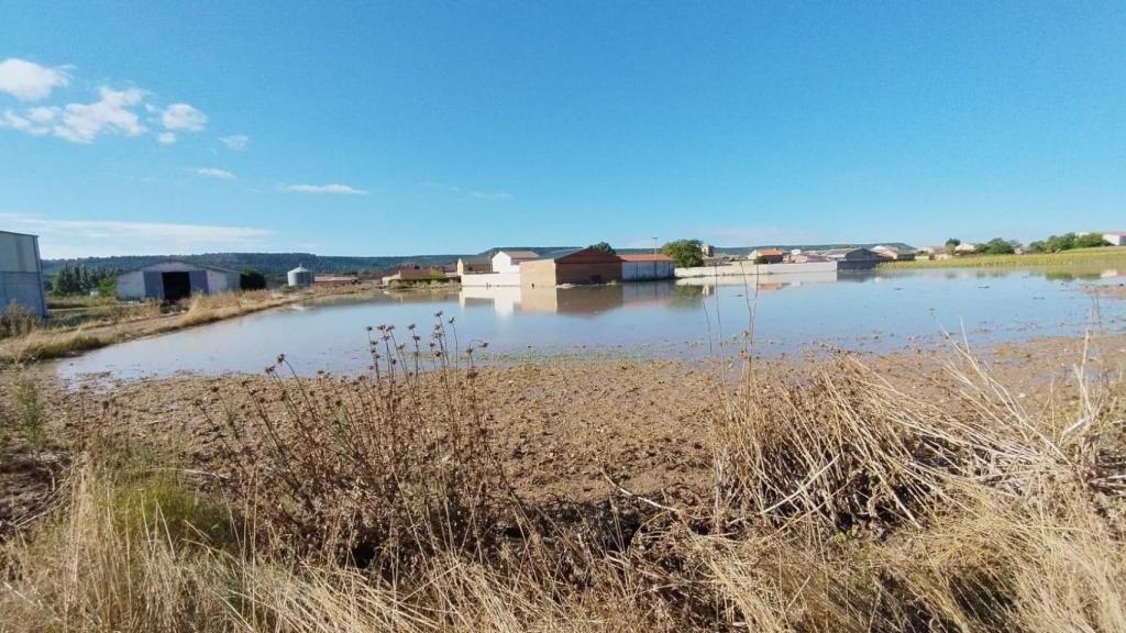 Inundaciones por el reventón en Valbuena