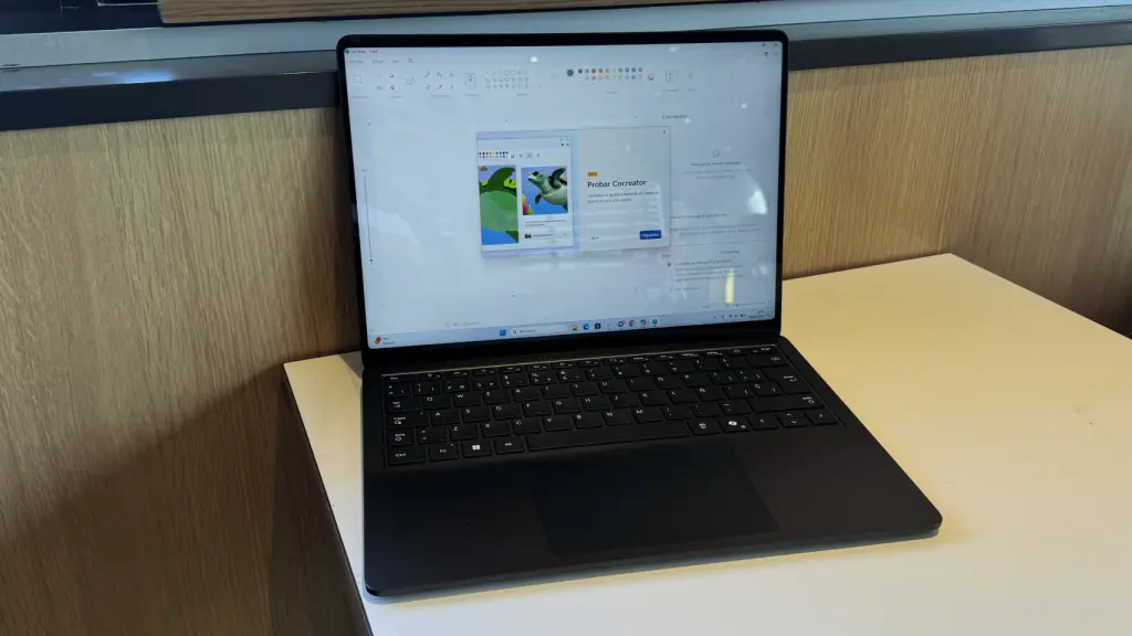 Microsoft Surface Laptop