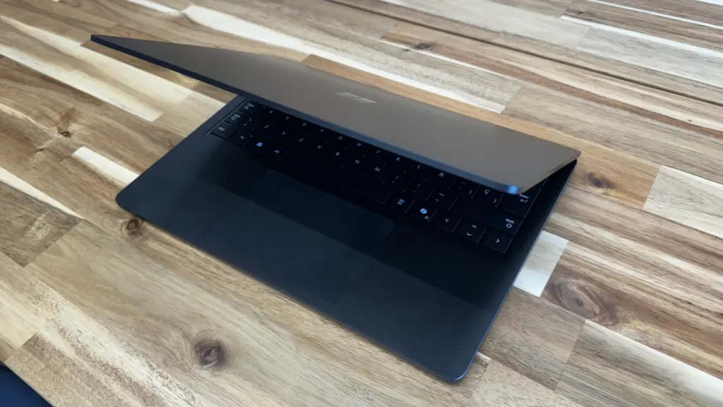 Microsoft Surface Laptop