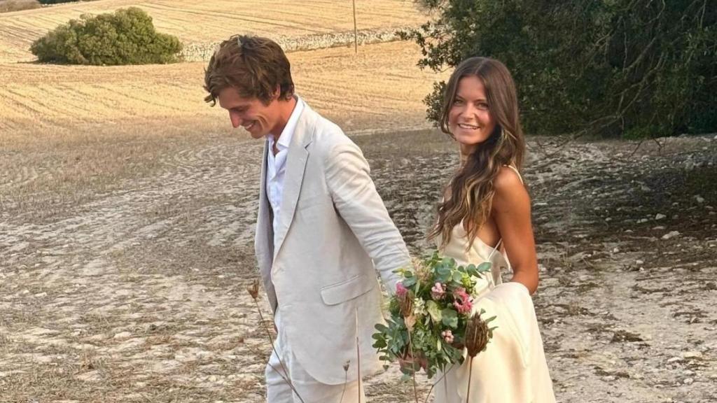 Bea Gimeno y Nacho Aragón tras la ceremonia de su tercer día de boda.