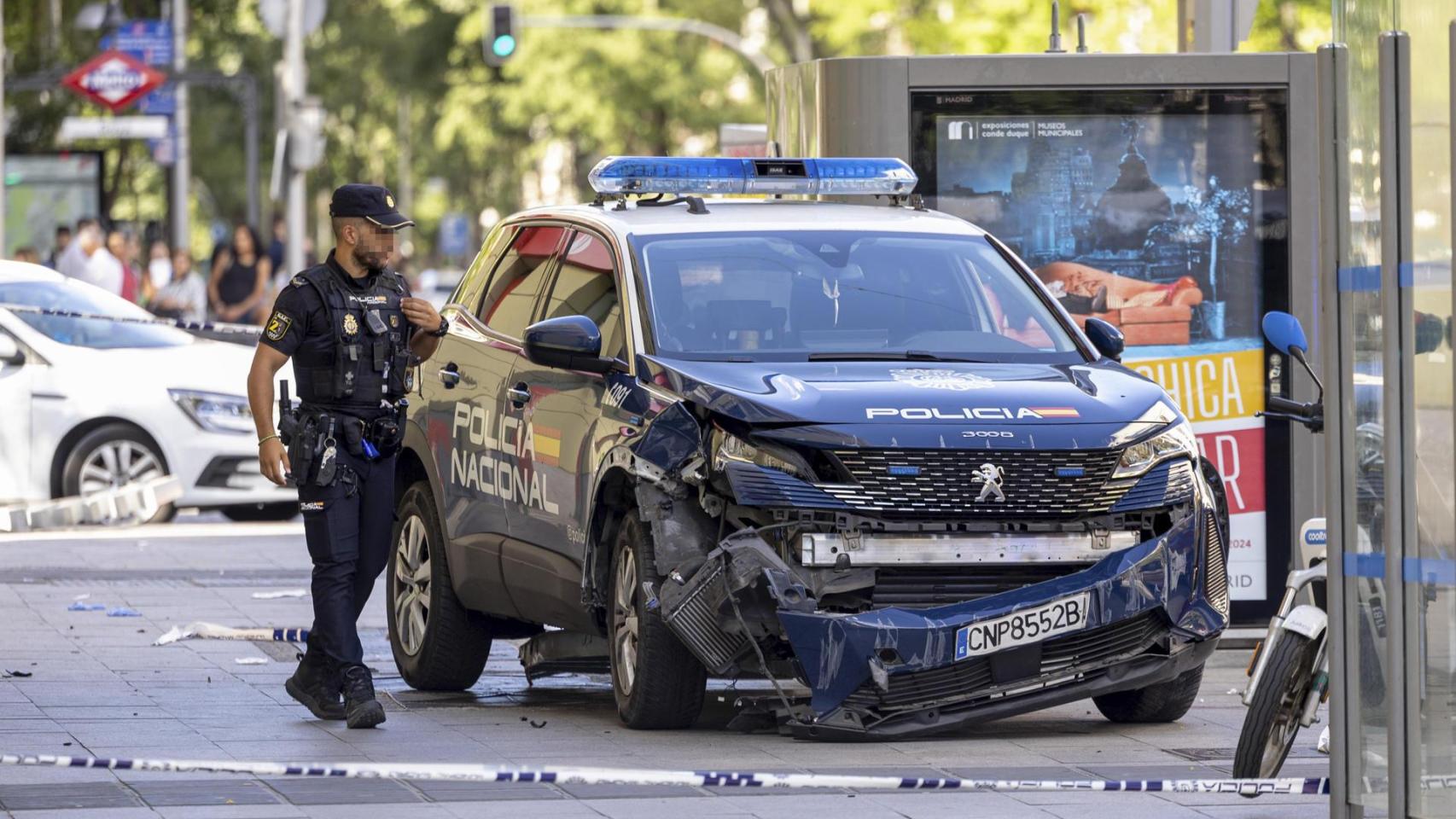 El coche de Policía accidentado.